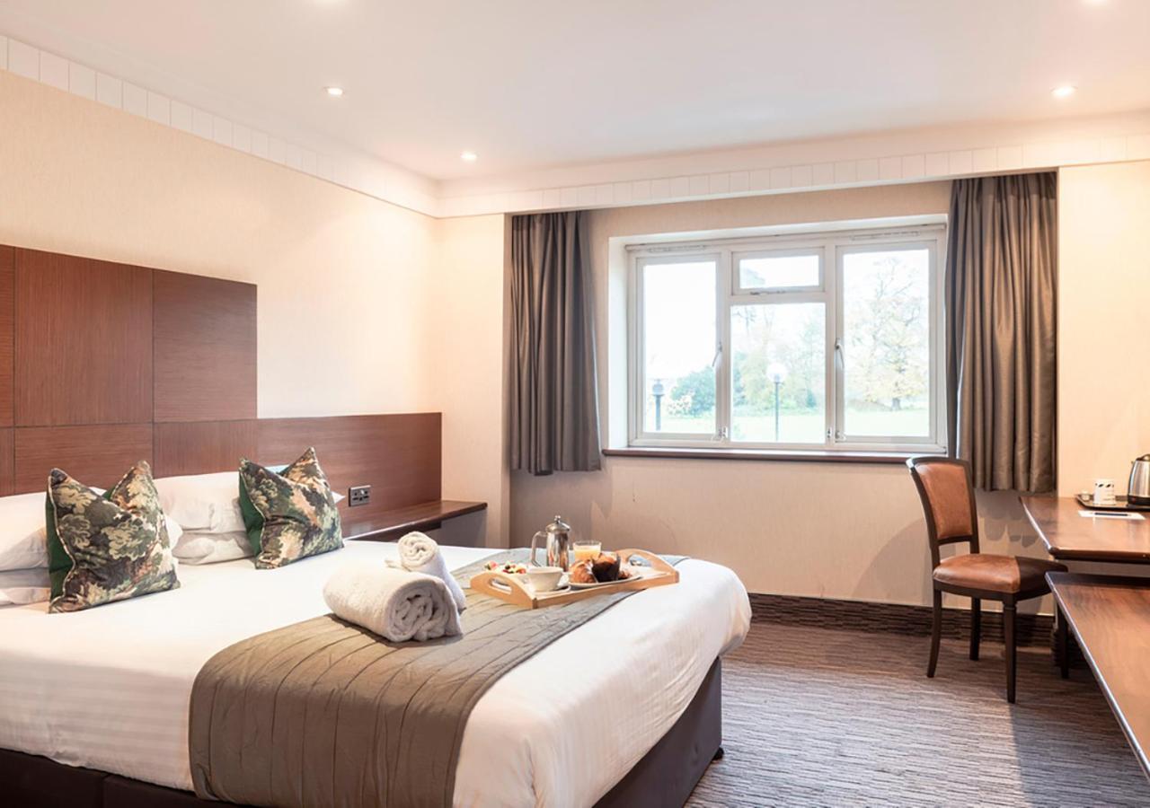 Thatchers East Horsley Ngoại thất bức ảnh