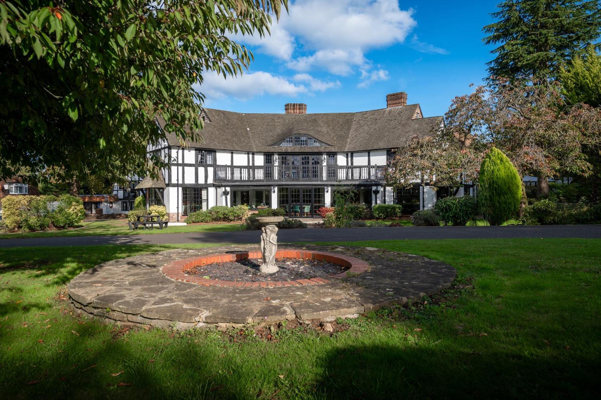 Thatchers East Horsley Ngoại thất bức ảnh
