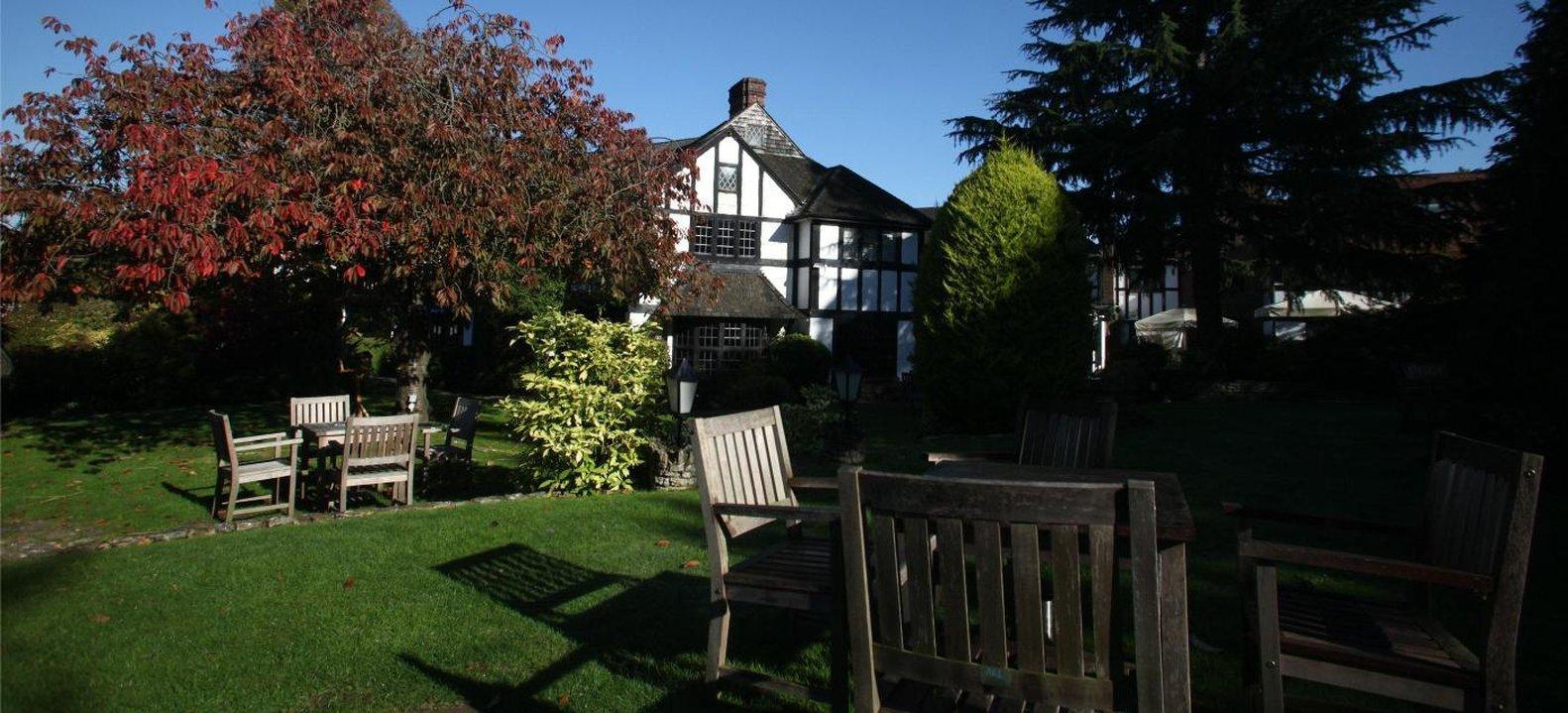 Thatchers East Horsley Ngoại thất bức ảnh